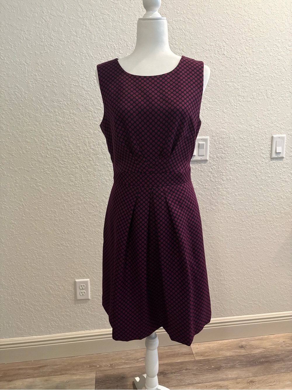 Tahari Sleeveless Plum Patterned Fit-and-Flare Dress